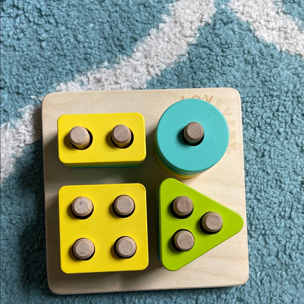 Lovevery Wooden Shape Sorter Puzzle - Yellow & Green